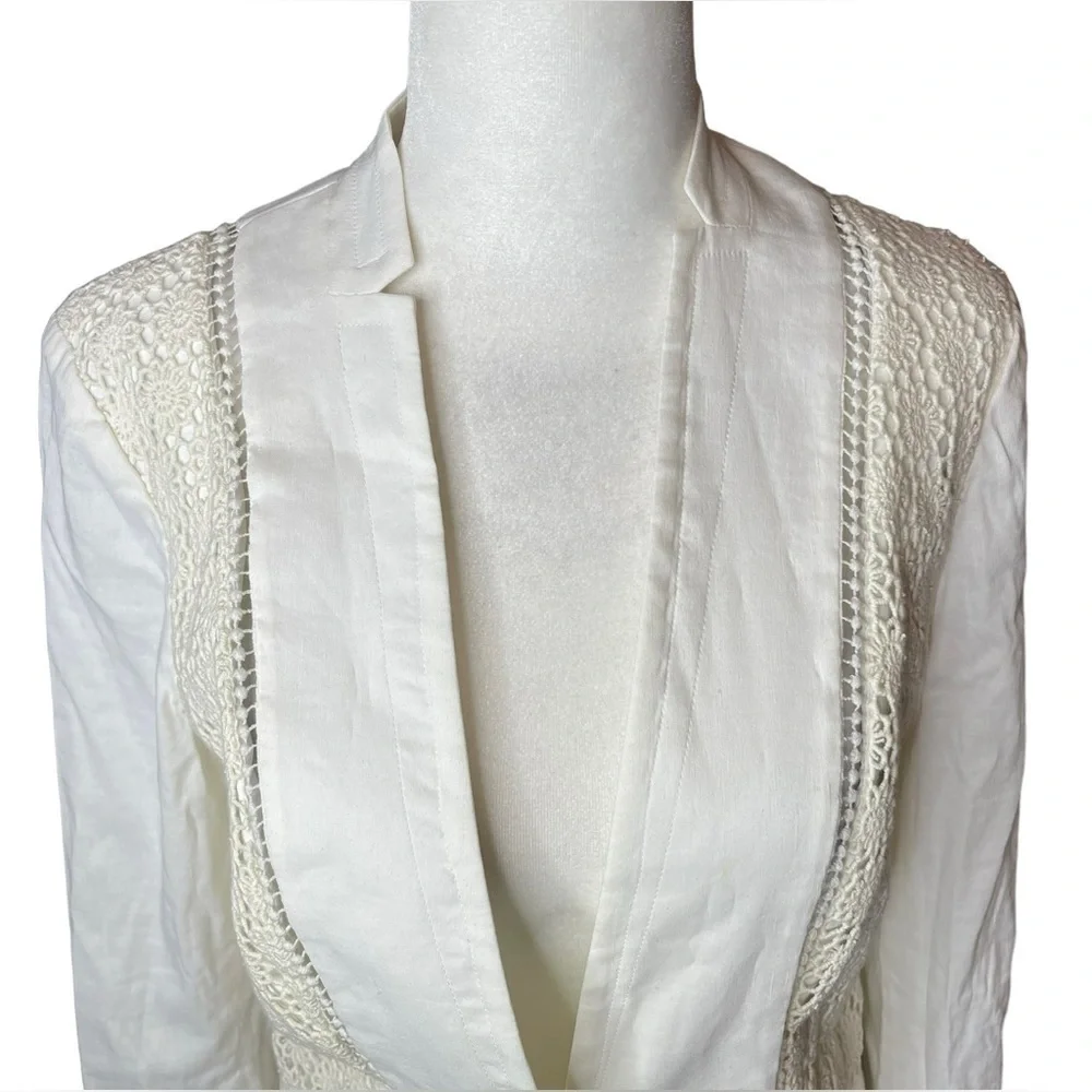 Elie Tahari Women’s Linen Blazer, White with cream crochet, NWT, Size 2 crisp